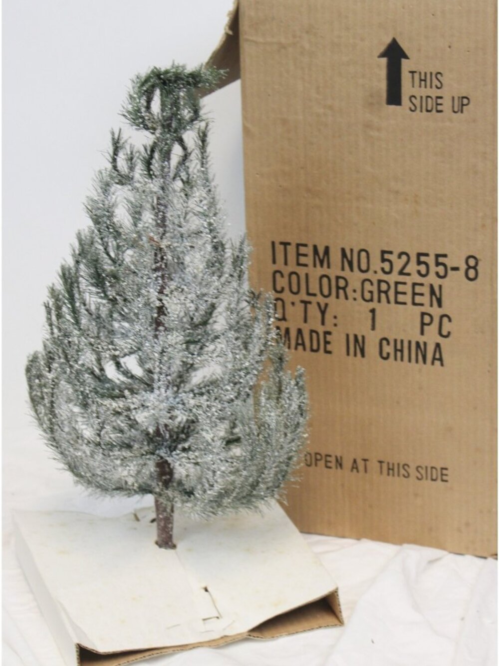 1990s Dept 56 Flocked Evergreen Tree 18" Snow Village Large 5255-8 Tipped NIB